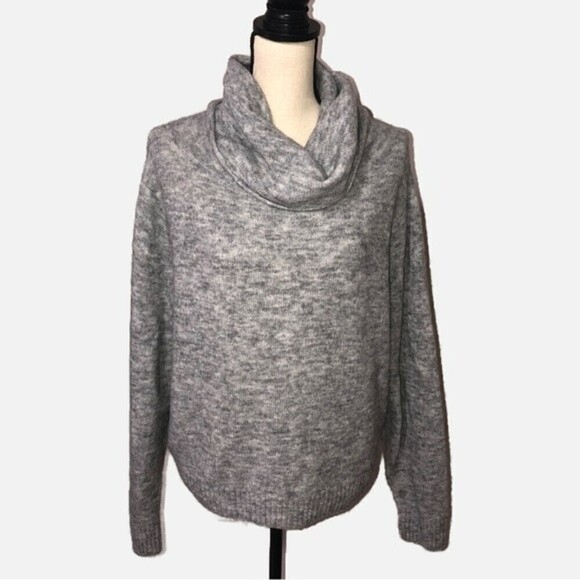 Mohair Blend Cowl Neck Gray Sweater Size Small H&M - Picture 1 of 9